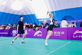 爆冷，三连败！杜兰特23+4+6，威少15+6+10，赛后阿杜一把抱住威少