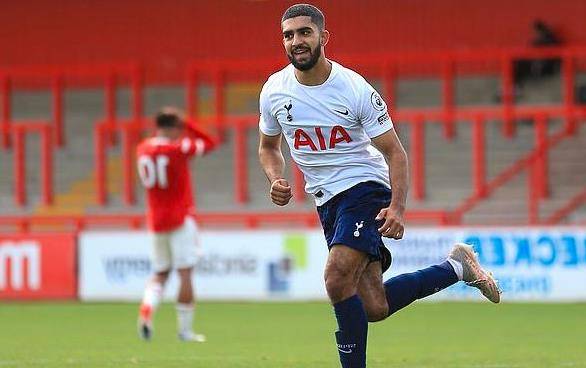 保持适度的 保持适度的